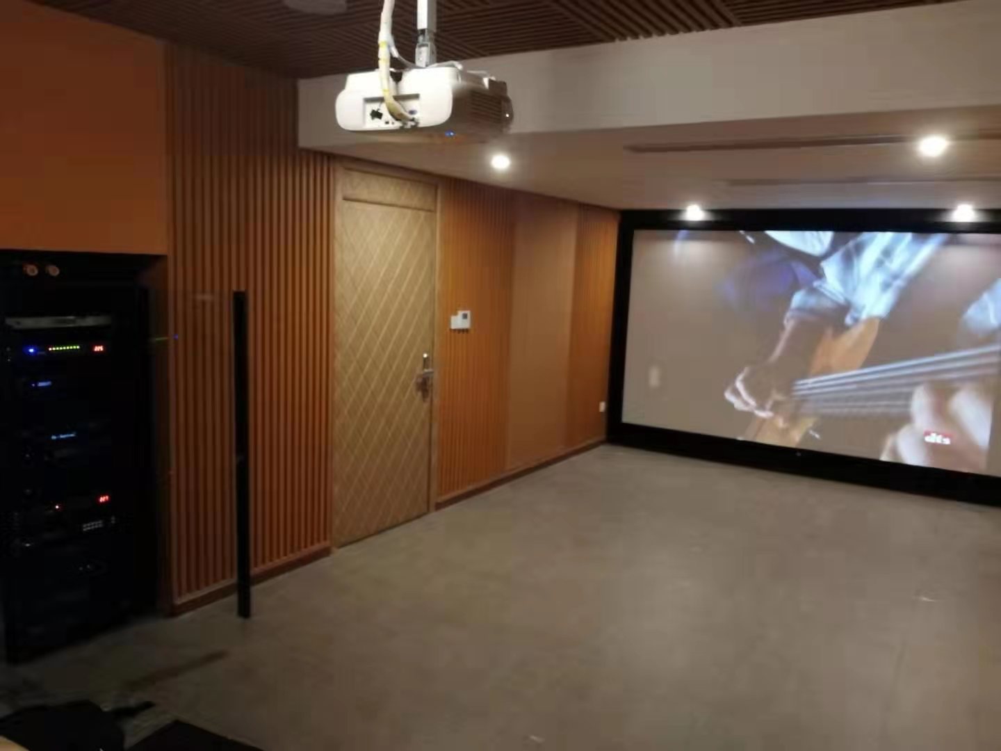 廣州星河丹堤全景聲5.2.2家庭影院裝修設(shè)計案例